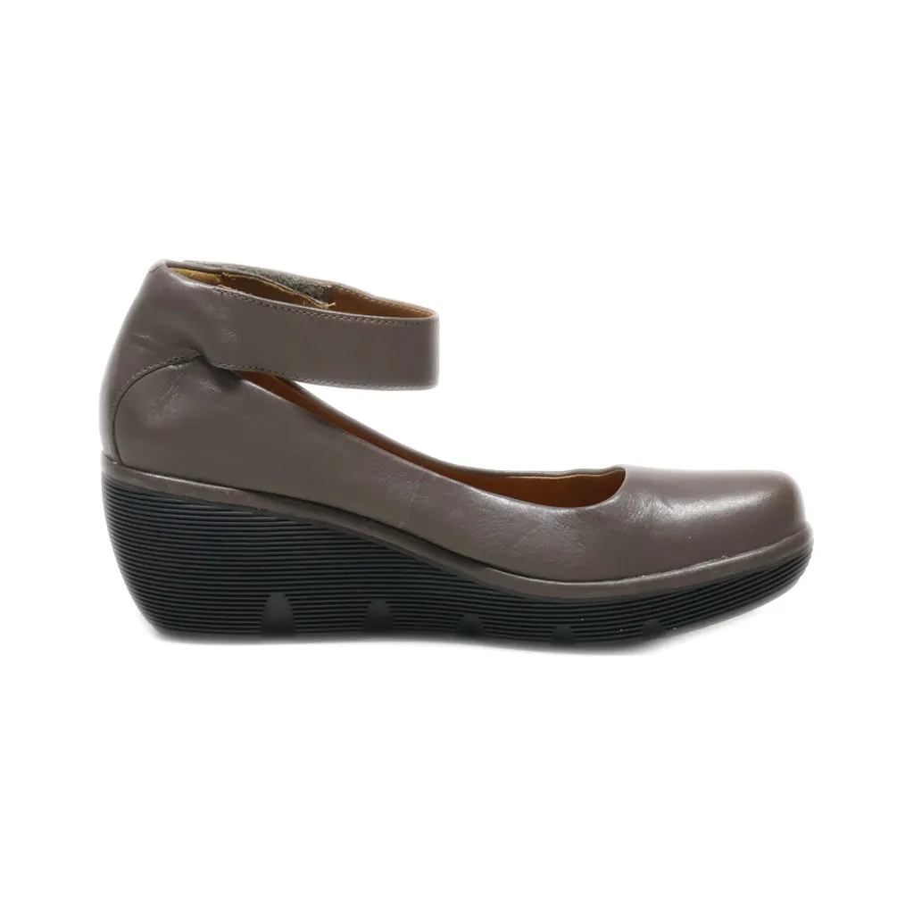 Clarks Wedge Shoes Leather Grey Colour For Women