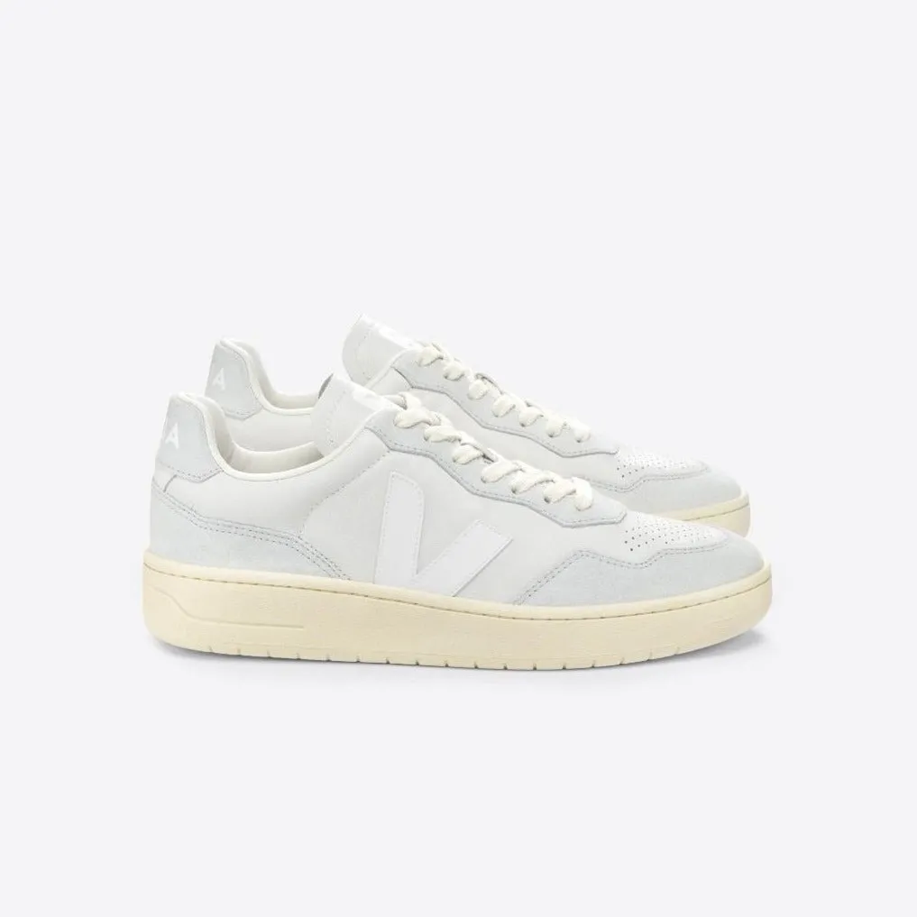 VEJA V-90 Leather | Gravel White